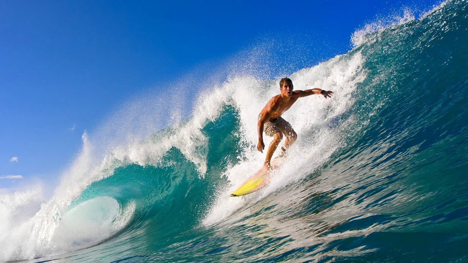 曼联赛后更衣室气氛积极团结，曼联更衣室老大