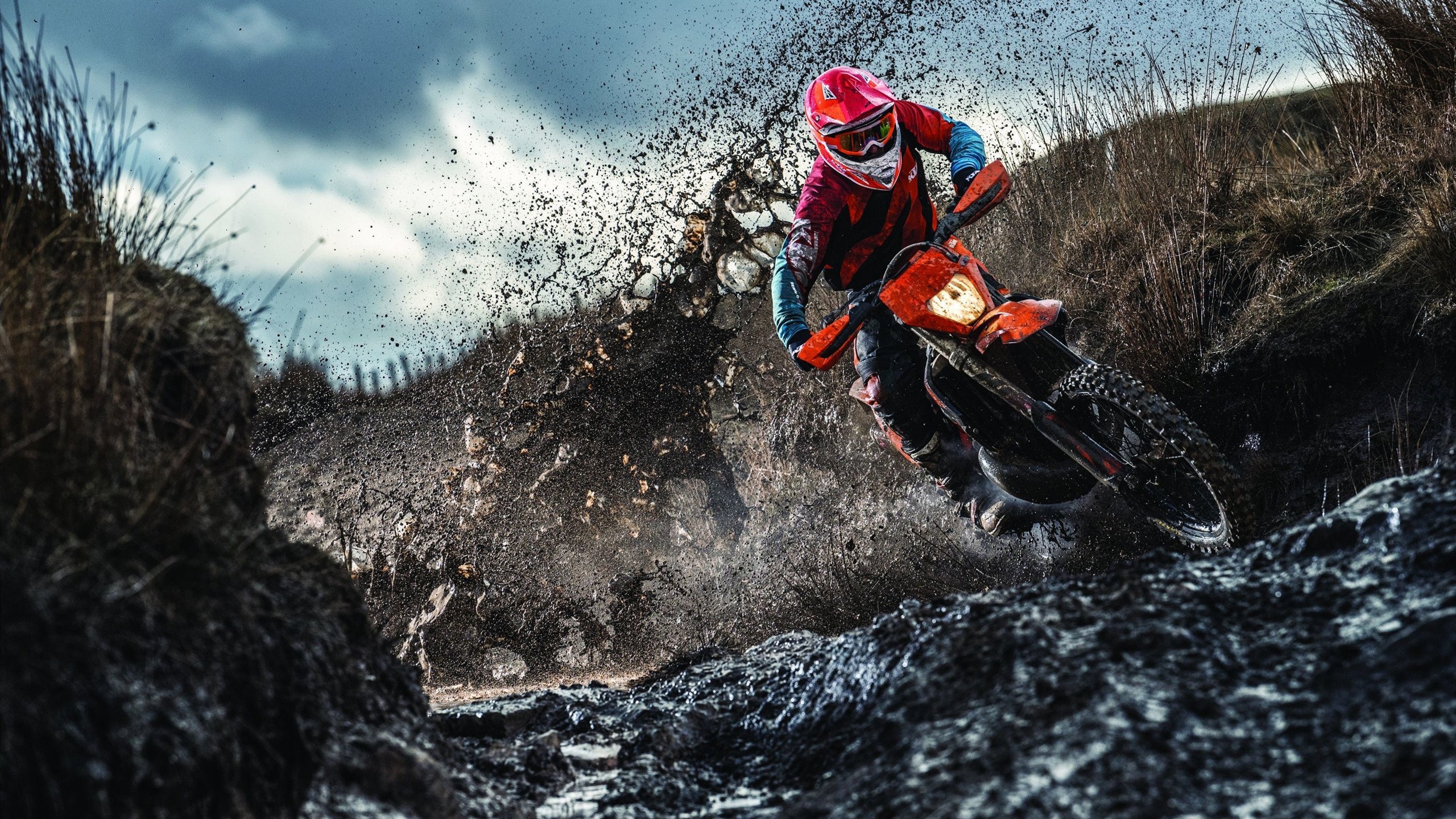 体操世锦赛中国女团摘金，平衡木惊艳全场，2021世界体操锦标赛中国女队全能决赛